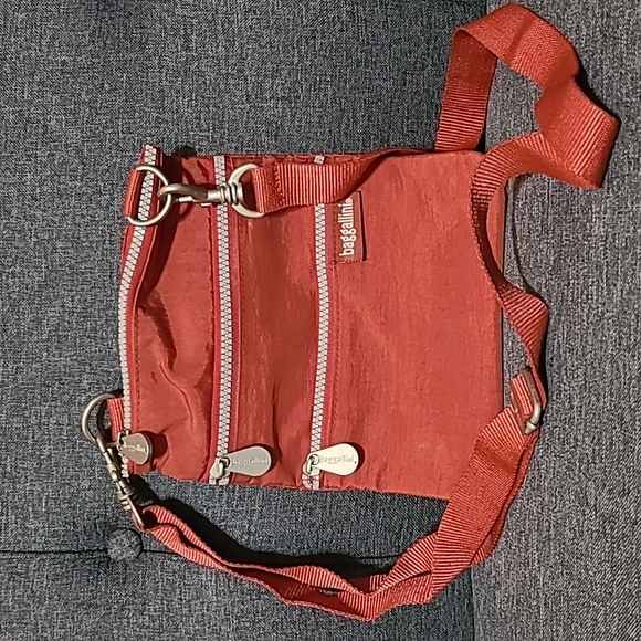 Baggallini Bags Vintage Red Baggallini Crossbody Poshmark